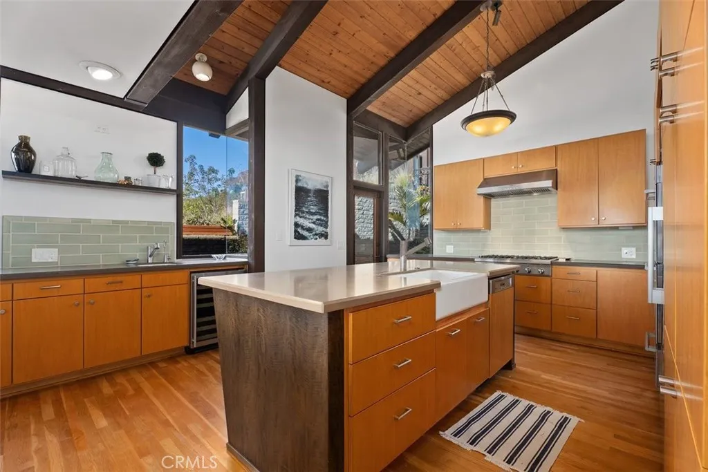 31995 Coast Hwy., Laguna Beach, California 92651 home-pic-16