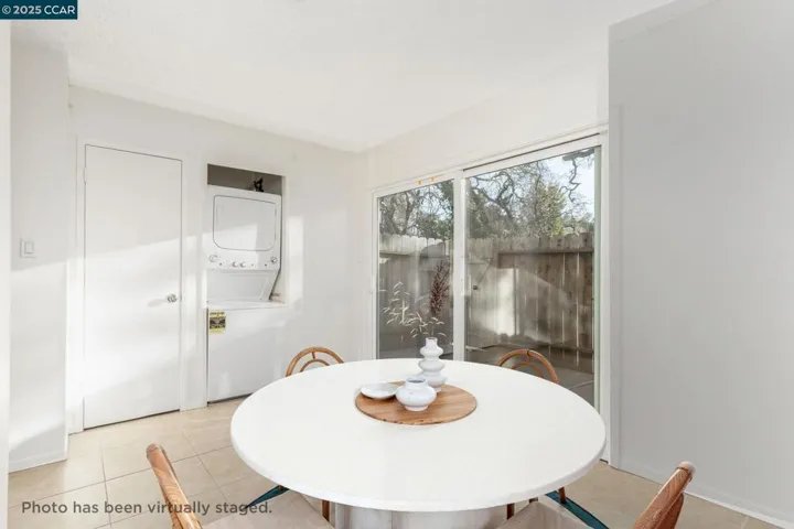 490 Edgewood Dr 22, Vacaville, California 95688-3631