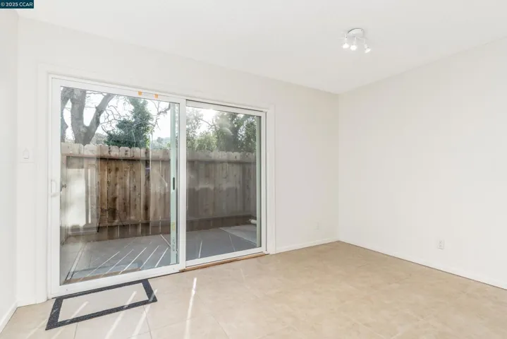 490 Edgewood Dr 22, Vacaville, California 95688-3631