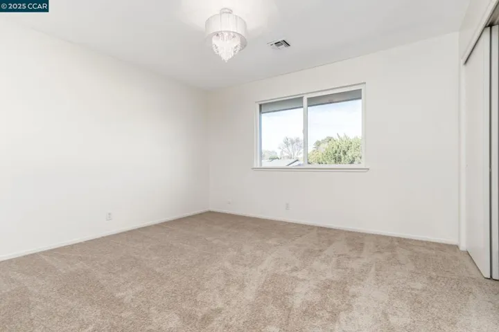 490 Edgewood Dr 22, Vacaville, California 95688-3631