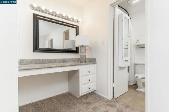 490 Edgewood Dr 22, Vacaville, California 95688-3631