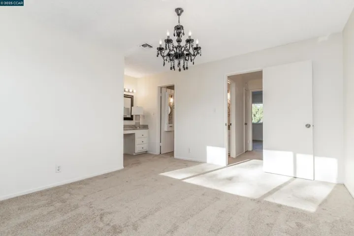 490 Edgewood Dr 22, Vacaville, California 95688-3631