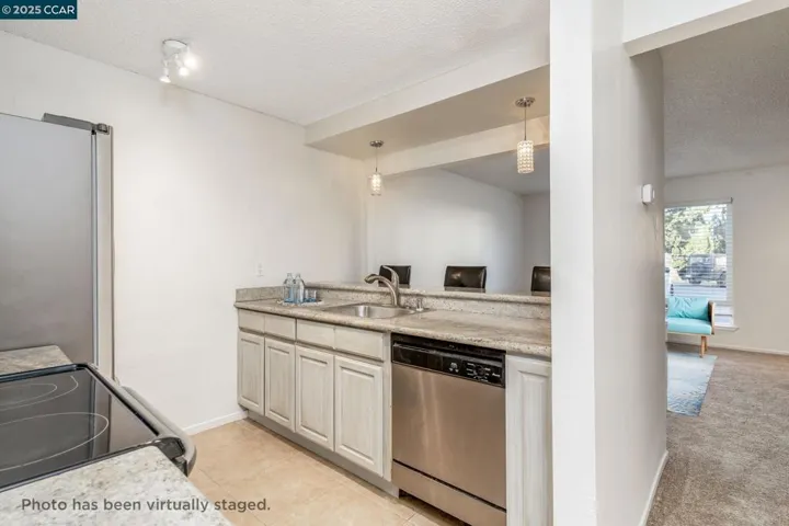 490 Edgewood Dr 22, Vacaville, California 95688-3631