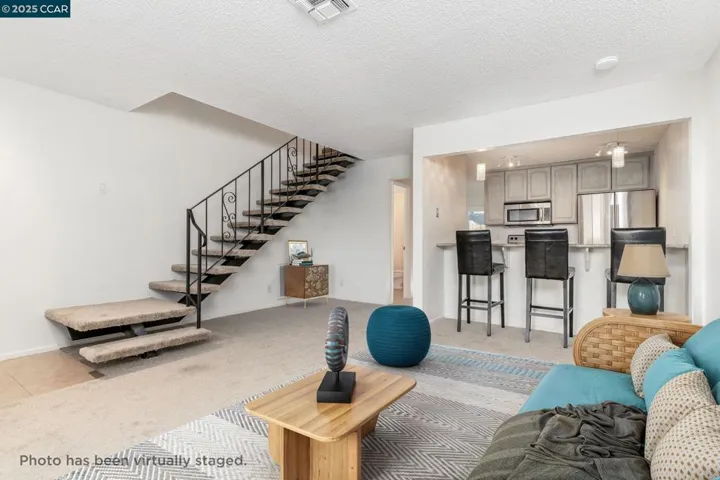 490 Edgewood Dr 22, Vacaville, California 95688-3631