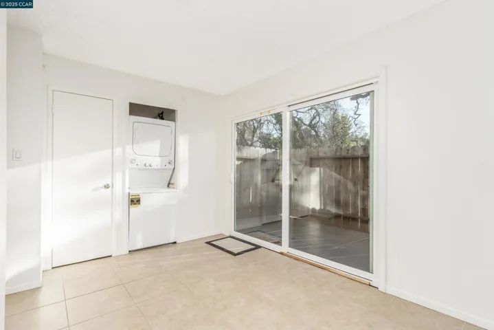 490 Edgewood Dr 22, Vacaville, California 95688-3631