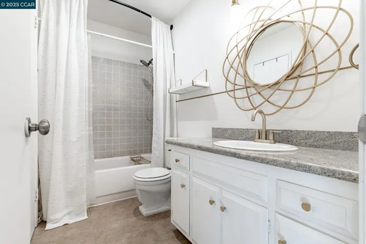 490 Edgewood Dr 22, Vacaville, California 95688-3631