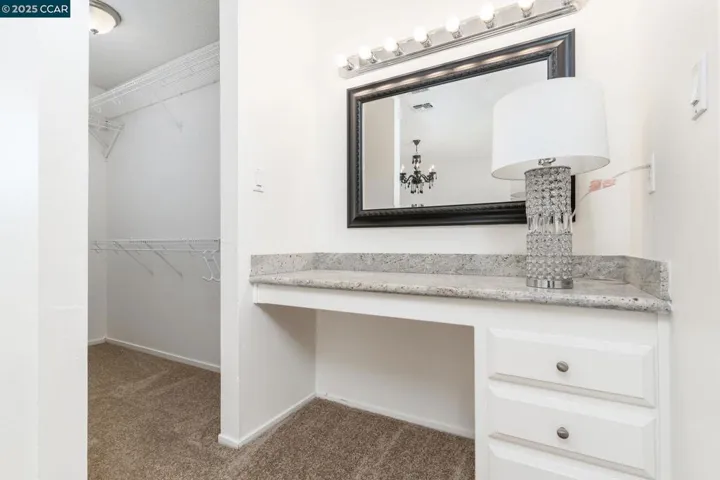 490 Edgewood Dr 22, Vacaville, California 95688-3631