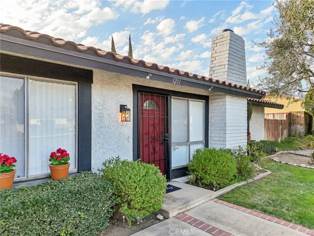 1201 N San Antonio Avenue, Upland, California 91786