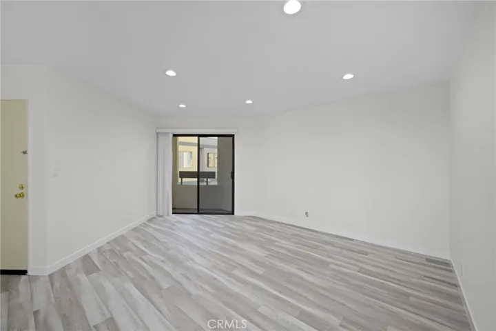 1140 Stanley Avenue, Glendale, California 91206