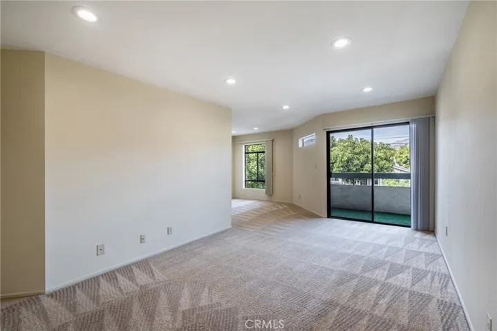 1140 Stanley Avenue, Glendale, California 91206