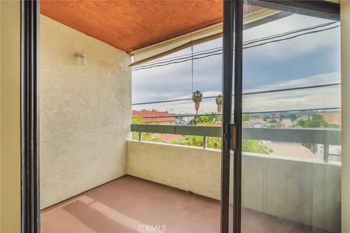 1140 Stanley Avenue, Glendale, California 91206