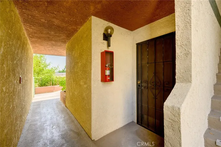 1140 Stanley Avenue, Glendale, California 91206