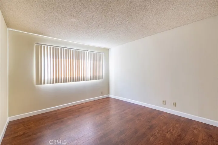 1140 Stanley Avenue, Glendale, California 91206