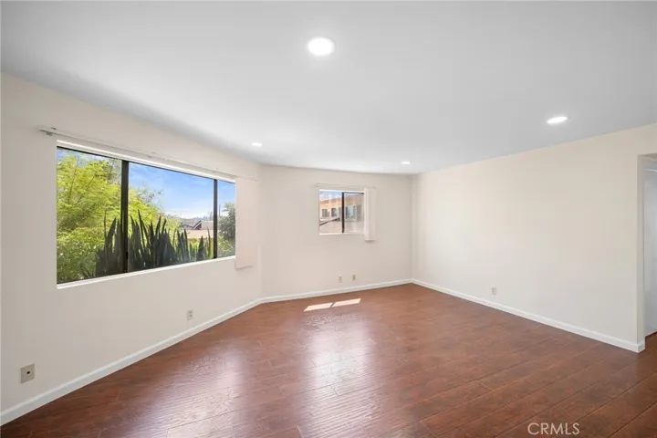 1140 Stanley Avenue, Glendale, California 91206