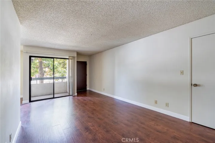 1140 Stanley Avenue, Glendale, California 91206
