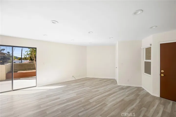 1140 Stanley Avenue, Glendale, California 91206