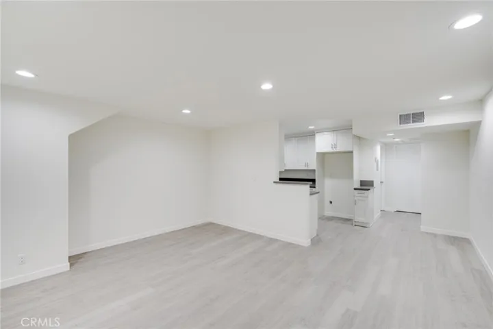 1140 Stanley Avenue, Glendale, California 91206