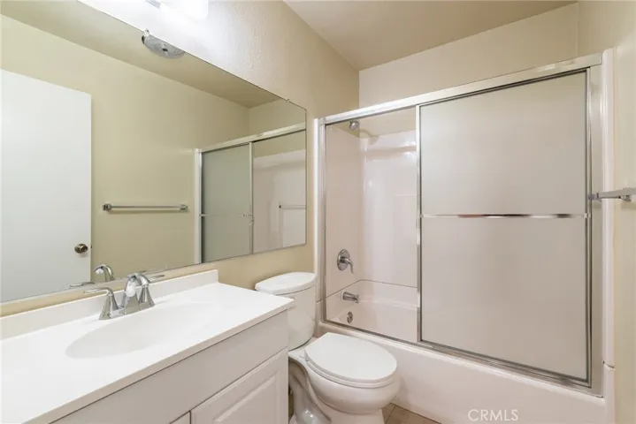 1140 Stanley Avenue, Glendale, California 91206
