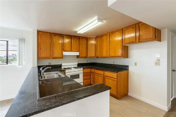 1140 Stanley Avenue, Glendale, California 91206