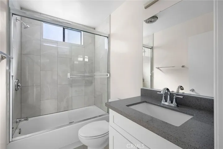 1140 Stanley Avenue, Glendale, California 91206