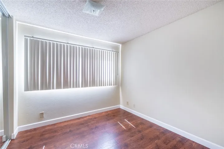 1140 Stanley Avenue, Glendale, California 91206