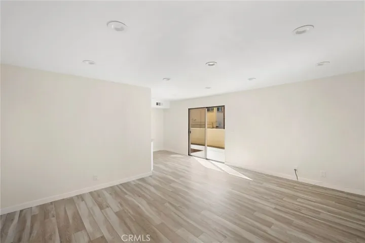 1140 Stanley Avenue, Glendale, California 91206