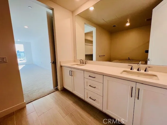 2305 Rivington, Irvine, California 92612