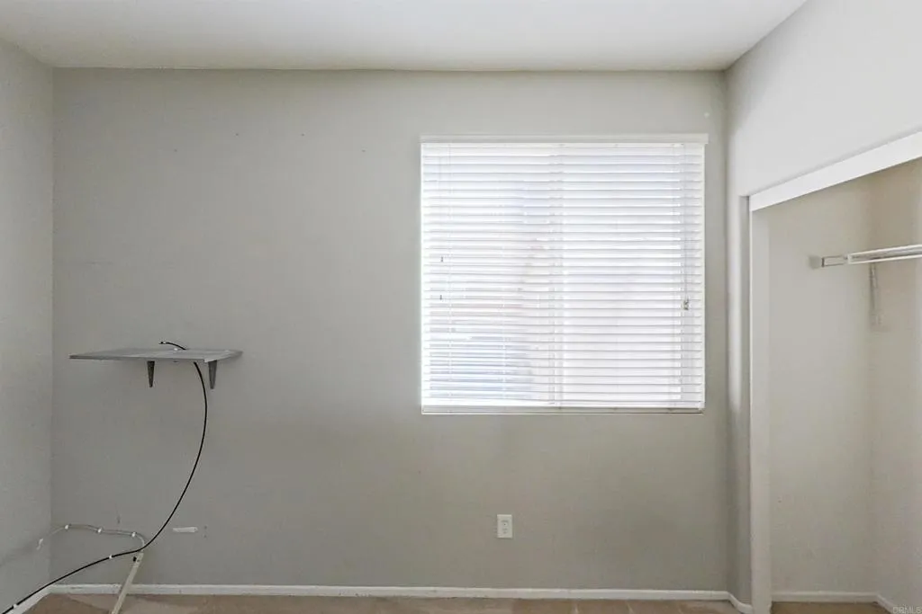 6048 Oak Fence Lane, Lancaster, California 93536 home-pic-14