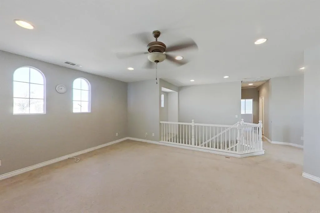 6048 Oak Fence Lane, Lancaster, California 93536 home-pic-15