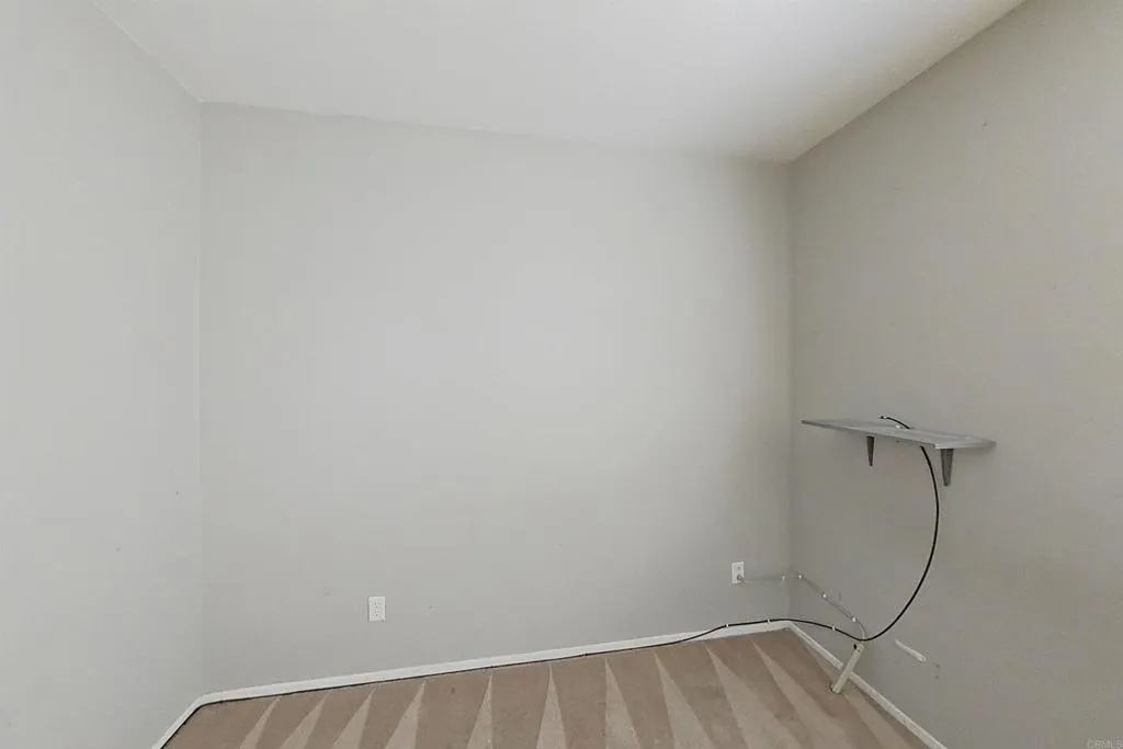 6048 Oak Fence Lane, Lancaster, California 93536 home-pic-13
