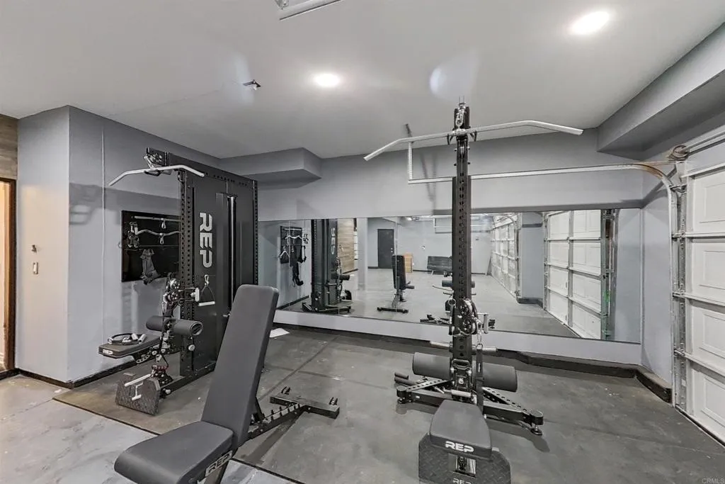 6048 Oak Fence Lane, Lancaster, California 93536 home-pic-26