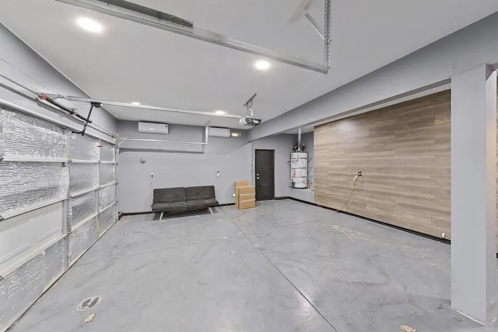 6048 Oak Fence Lane, Lancaster, California 93536 home-pic-27