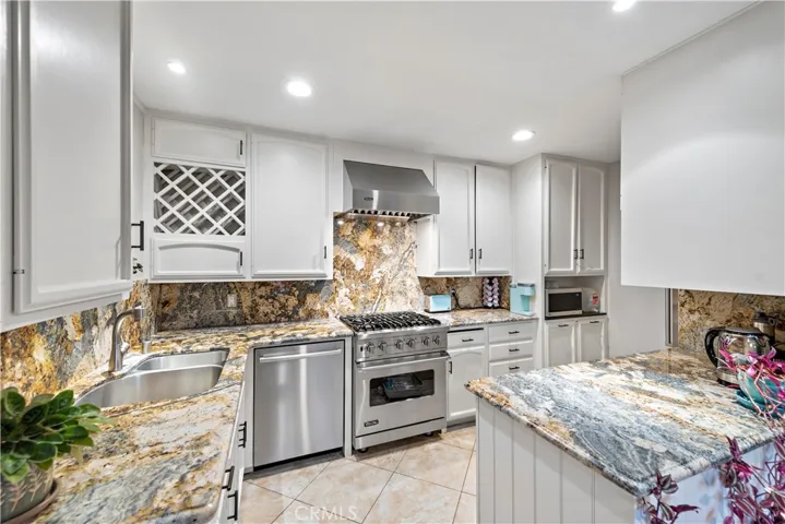 22271 3rd Avenue, Laguna Beach, California 92651