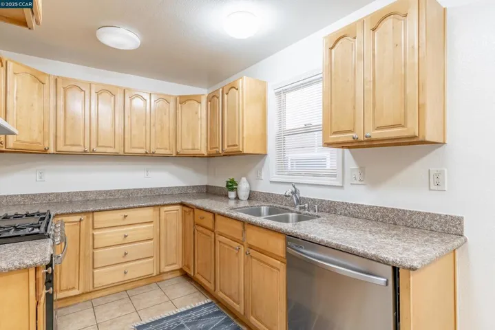 920 Trenton Blvd, San Pablo, California 94806