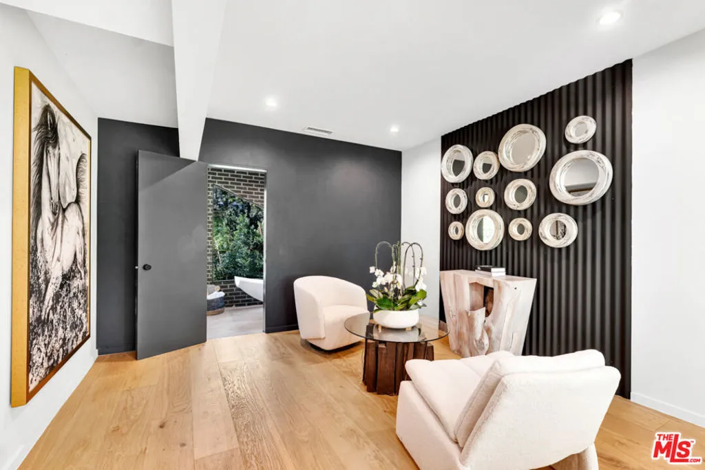 10560 Dolcedo Way, Bel Air, California 90077 home-pic-30