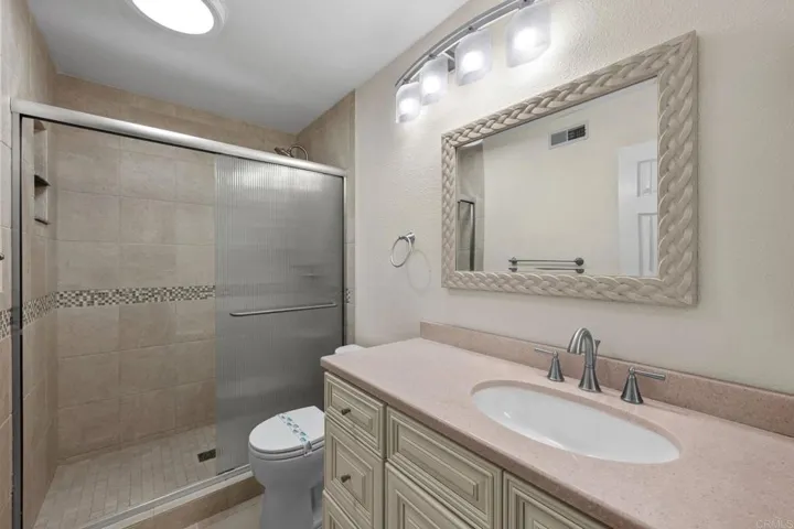6837 Batiquitos Drive, Carlsbad, California 92011