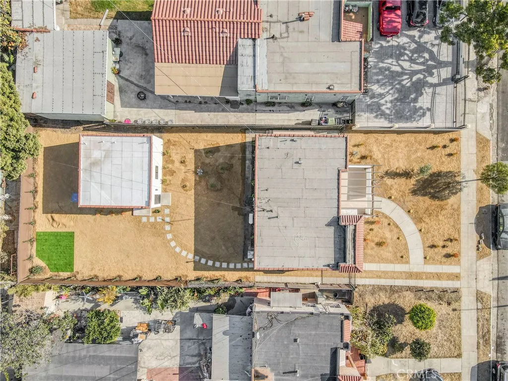 3521 60th Street W, Los Angeles, California 90043 home-pic-43