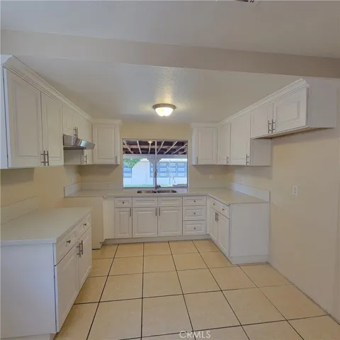 17435 Ramona Avenue, Fontana, California 92336