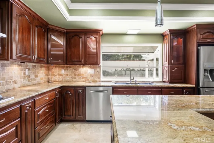 20520 Via El Tajo, Yorba Linda, California 92887
