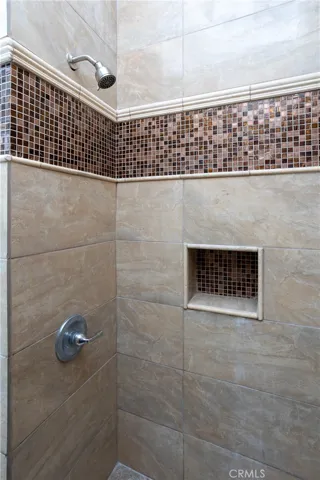 ADU - Double head shower