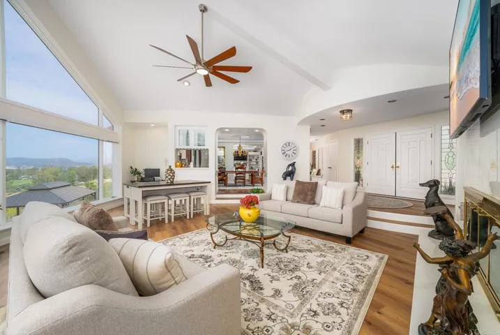 1505 La Plaza Drive, San Marcos, California 92078