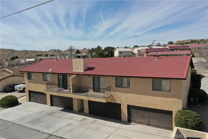16097 Muni Road, Apple Valley, California 92307