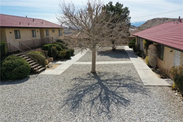 16097 Muni Road, Apple Valley, California 92307
