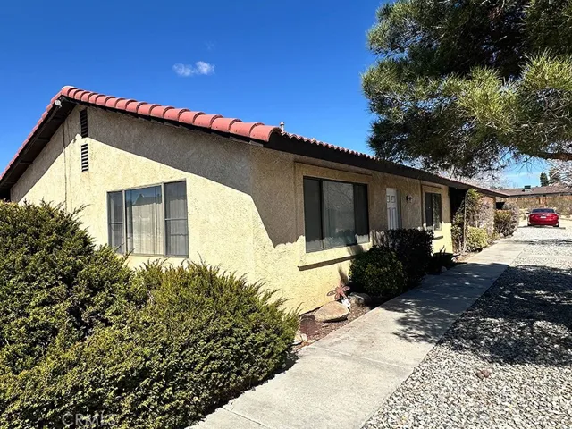 16097 Muni Road, Apple Valley, California 92307
