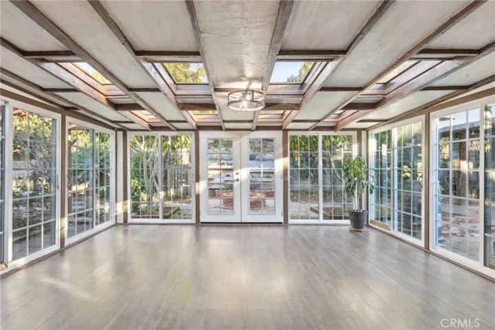 5369 Loma Vista Road, Ventura, California 93003
