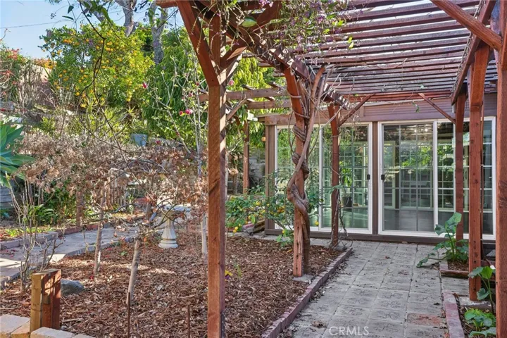5369 Loma Vista Road, Ventura, California 93003