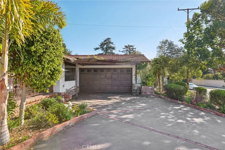 5369 Loma Vista Road, Ventura, California 93003