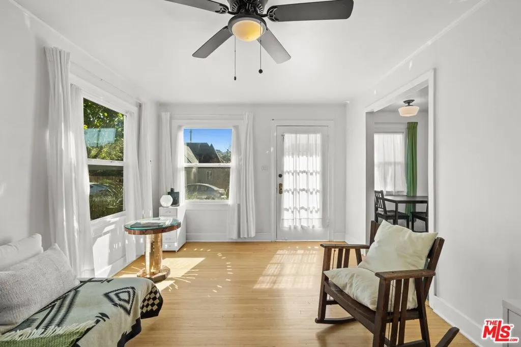 4015 Shelburn Court, Los Angeles, California 90065 home-pic-3