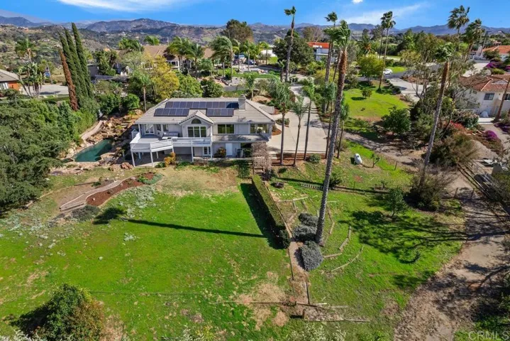 2488 Via Del Aquacate, Fallbrook, California 92028