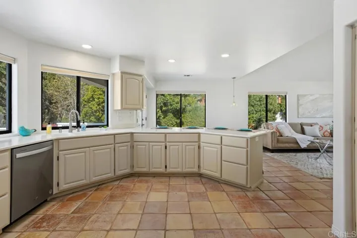 2488 Via Del Aquacate, Fallbrook, California 92028
